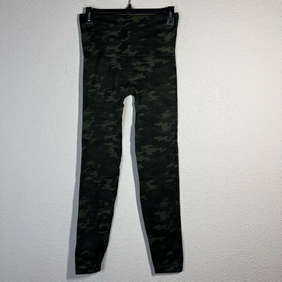 Spanx Womens Look At Me Now Seamless Leggings Green Camo Stretch‎ Pull On Large - Picture 1 of 6